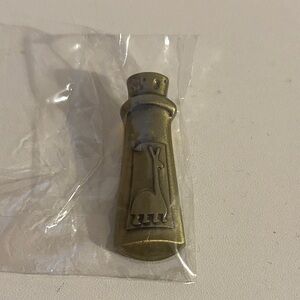 2024 D23 emperor's new groove poison for kuzco yzma bronze pin